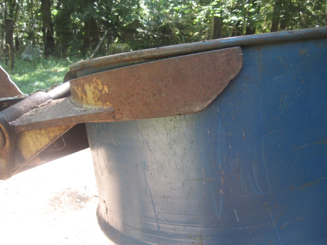 Barrel Hoist Clamped to 55 gallon Barrel of Honey